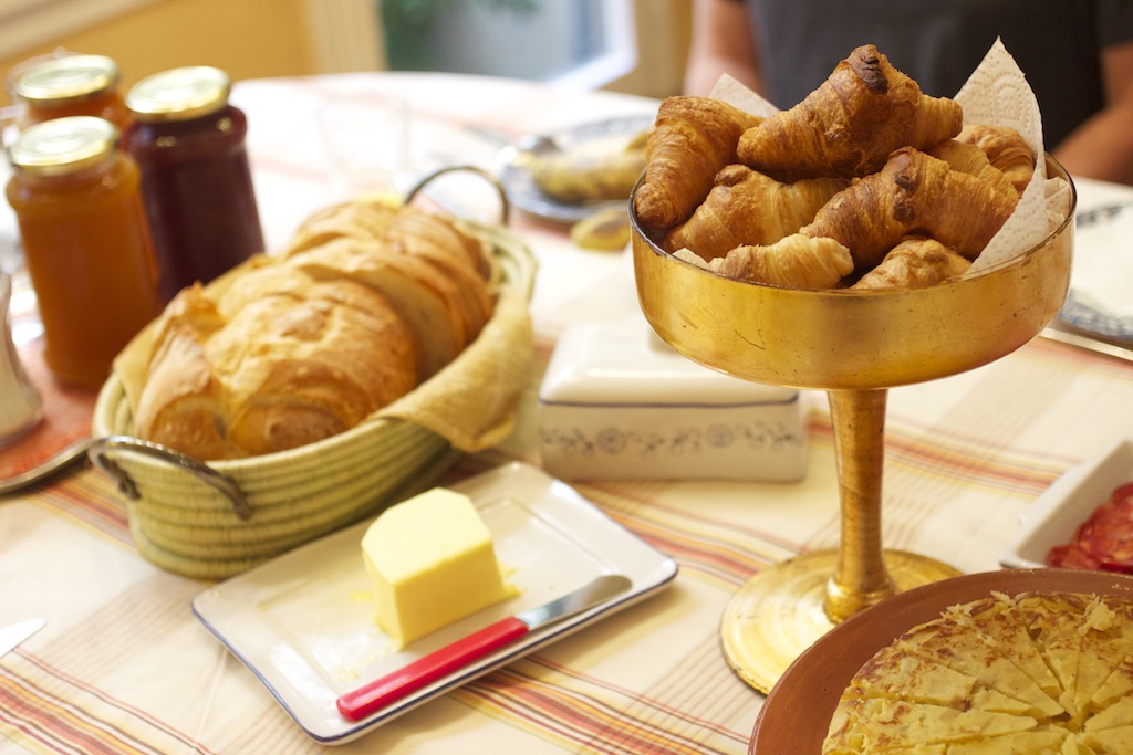 Croissants & Breakfast